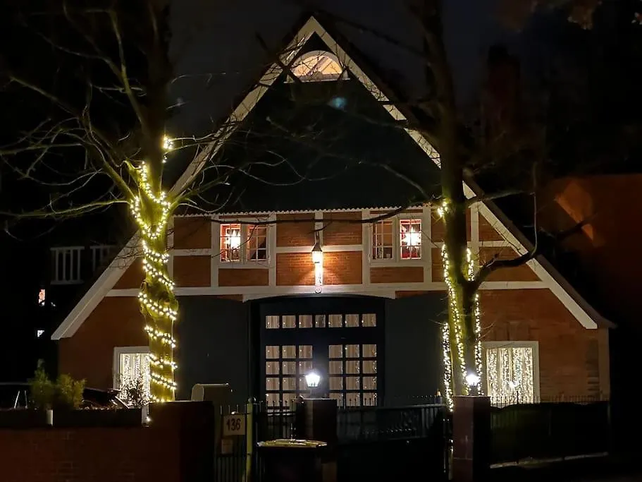 Historisches Bauernhaus Hamburg - Historic Farmhouse In Hamburg Hotel